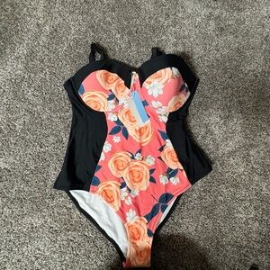 NWT Cupshe Black and Floral One-Piece Swimsuit